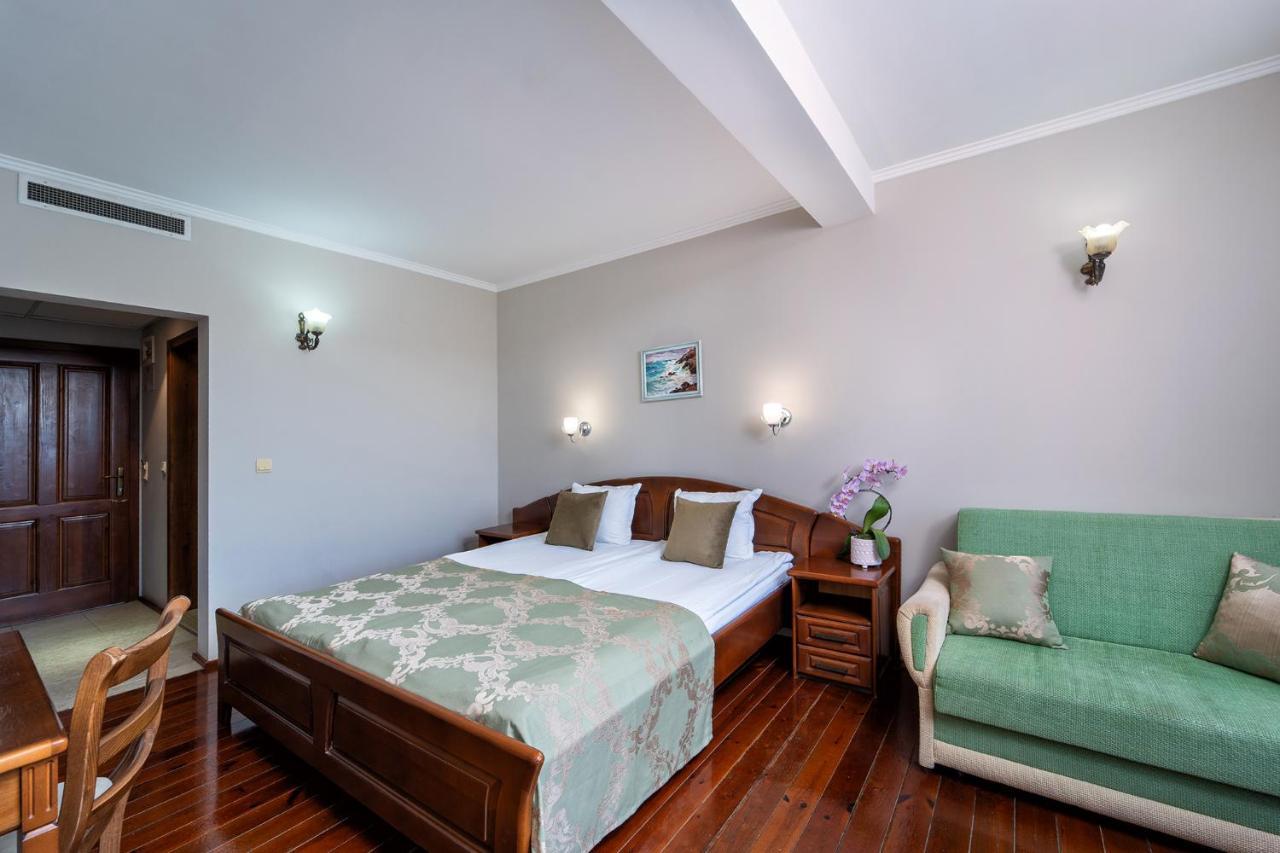Hotel Izvora كرانيفو المظهر الخارجي الصورة