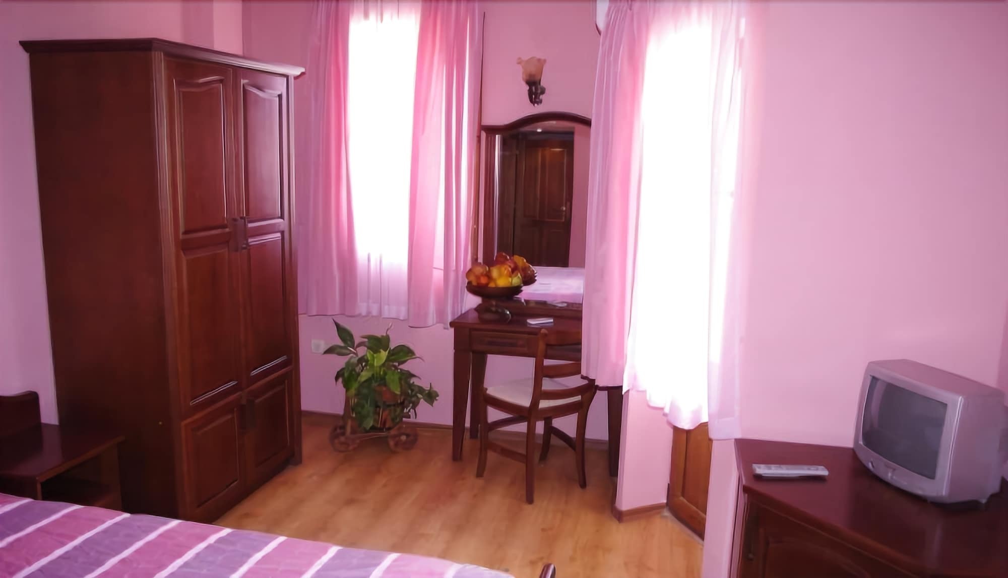 Hotel Izvora كرانيفو المظهر الخارجي الصورة
