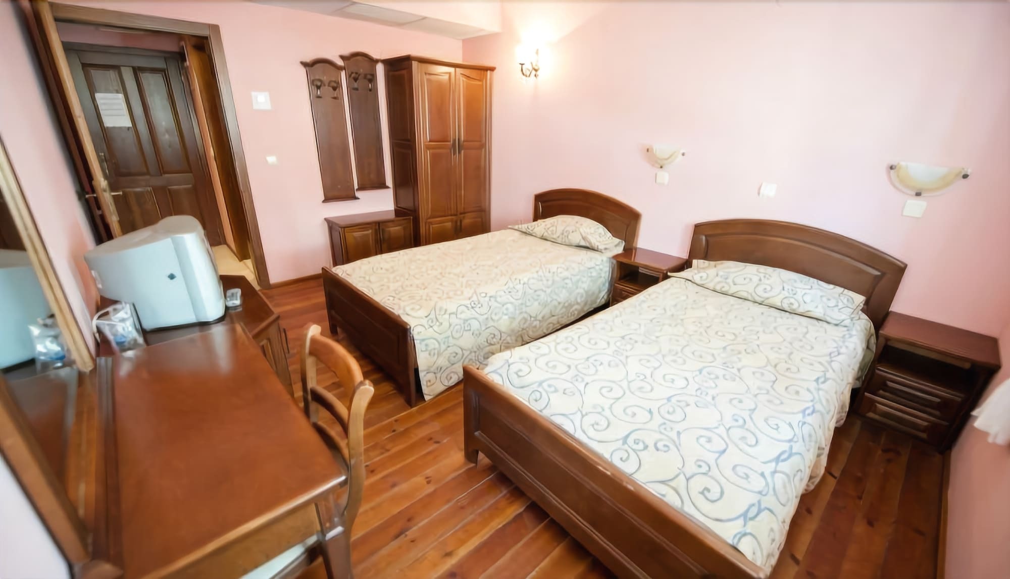 Hotel Izvora كرانيفو المظهر الخارجي الصورة