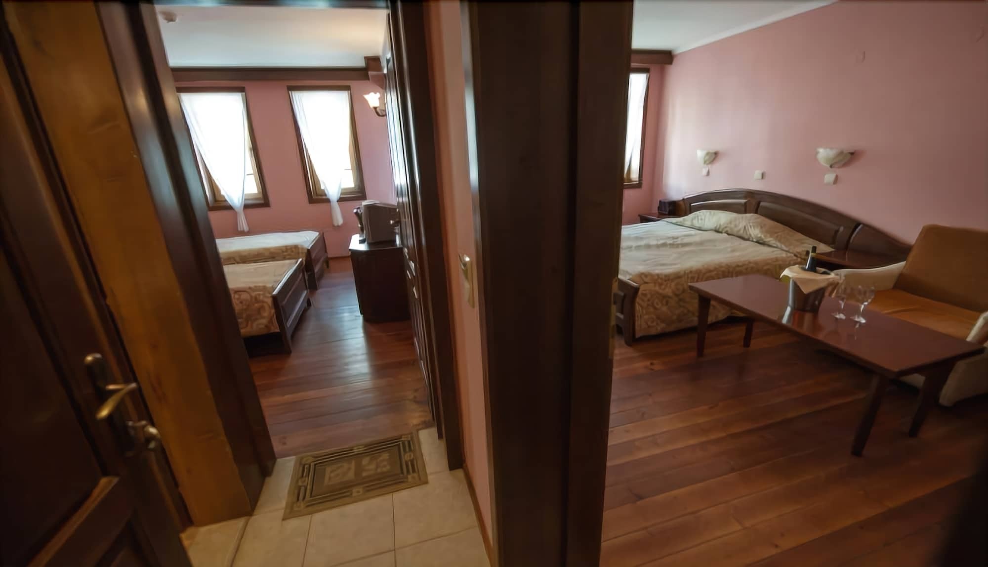 Hotel Izvora كرانيفو المظهر الخارجي الصورة